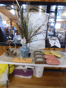 lot 16 image: Home DcorItems