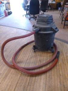 lot 40 image: Large Sears WetDry Vac