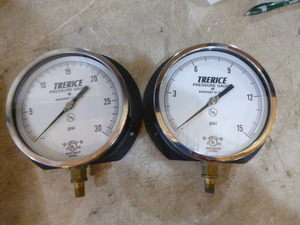lot 56 image: 2 Trerice Pressure Gauges