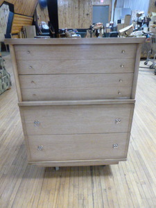 lot 76 image: 4 Drawer Dresser