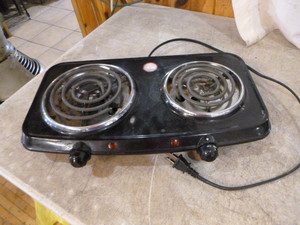 lot 89 image: Wal-Mart Double Burner Electric Cooktop