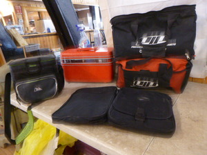 lot 91 image: Travel Bas and Coolers