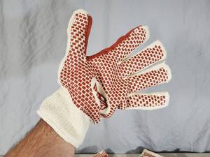 lot 51 image: 6 New Pairs Red Brick High Heat  General Purpose Work Gloves