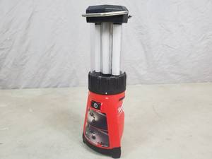 lot 18 image: Milwaukee M12 400 Lumens Lithium-Ion Cordless LED LanternTrouble Light with USB Charging