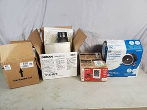 lot 92 image: Space Heater, Bath Fan, Ice Maker - Customer Returns
