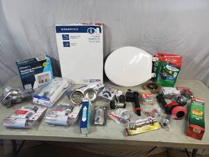 lot 116 image: Customer Returned Plumbing, Toilet Seats, and More