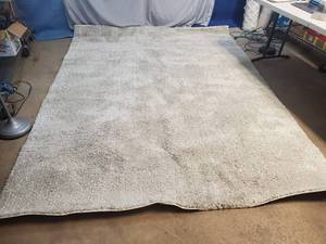 lot 120 image: Mohawk Home Enchantment 8 x 10 Dove eyelash Indoor Solid FarmhouseCottage Area Rug