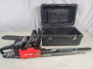 lot 138 image: Craftsman 20 inch Gas Chainsaw with Hard Case