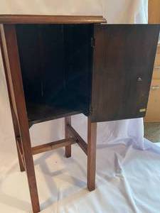 lot 51 image: Vintage Wooden Tobacco Stand