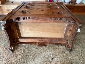 lot 57 image: Vintage Ornate Wooden Dresser with Castors