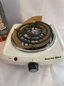 lot 59 image: Proctor Silex Fifth Burner