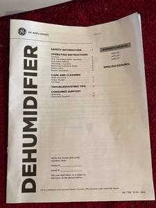 lot 68 image: General Electric 30 Pint  24 Hour Dehumidifier