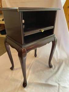 lot 75 image: Bombay Accent Table with Storage