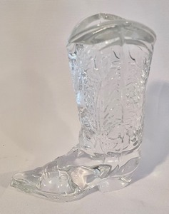 lot 143 image: Clear Glass Cowboy Hat and Boot