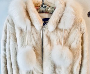 lot 166 image: Ribnick Furs Coat