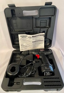 lot 183 image: Master Mechanics Cordless Drill