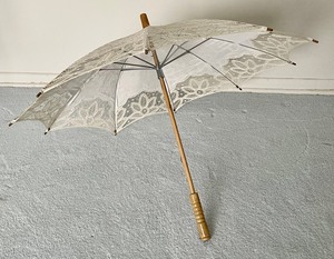 lot 188 image: Lovely Lace Umbrella