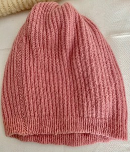 lot 207 image: Heavenly Hats and Mittens