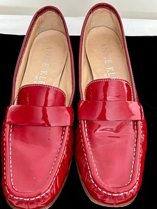 lot 119 image: Pair of Vintage Womens Anne Klein Red Loafers