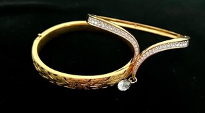 lot 128 image: Two Vintage Bracelets
