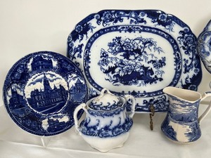 lot 98 image: Vintage English Blue and White Dishes