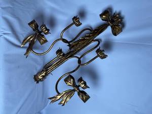 lot 254 image: Vintage Gold Metal Wall Mount Candle Holder