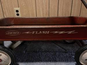 lot 259 image: Amcrest Flash Vintage Wagon