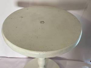 lot 263 image: Hand Made Vintage Wooden Pedestal Table