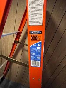 lot 270 image: Werner 6 Foot 300 Lb. Ladder