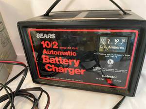 lot 273 image: Sears 102 Amp 12Volt Battery Charger