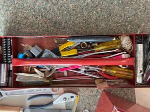 lot 278 image: Tool Box Full Of Tools