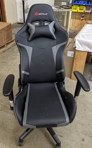 lot 60 image: Goplus Gaming Chair