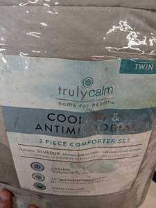 lot 95 image: TRULY CALM HOME FOR HEALTH Silver Cool Down Alternative - TwinTwin XL 2 Piece Comforter and Sham Set - Antimicrobial, Odor Control - Grey