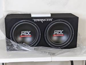 lot 135 image: MTX Audio Terminator Series TNE212D 1,200-Watt Dual 12-Inch Sub Enclosure