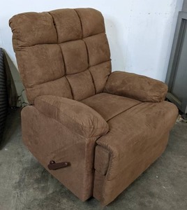 lot 129 image: Beautiful Brown Recliner