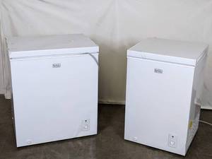 lot 192 image: BLACK AND DECKER CHEST FREEZER LOT
