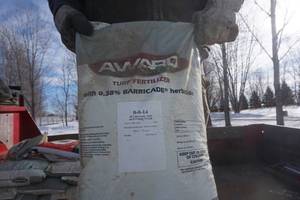 1 Partial Pallet of Award Brand Turf Fertilizer