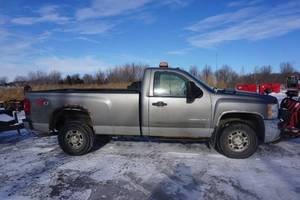 2008 Chevrolet Silverado 2500 With Hiniker 8 Scoop Snow Plow