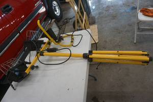 2 - Halogen Utility Lights