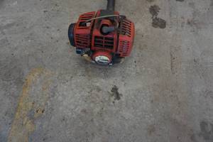 ShinDaiwa Brand Gas Powered Paddle Sweeper