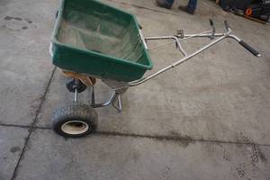 Lesco Fertilizer Spreader