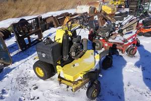 Great Dane Surfer Model GSRKA1952S 52 Commercial Stand on Zero Turn Lawn Mower
