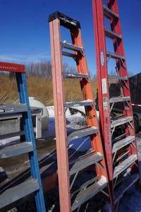 Werner 8 Fiberglass Step Ladder