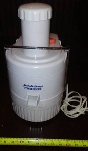 Jack Lalane Power Juicer - working.