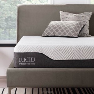 lot 112 image: Lucid Bamboo Charcoal and Aloe Vera Hybrid Mattress, Twin XL, LU10TX38BH - Open Carton - NEW