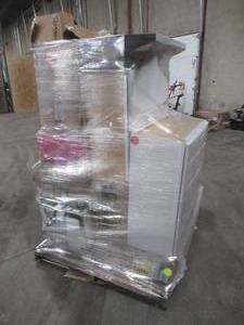lot 108 image: MIXED PALLET (11 Pieces) OF TOYS, GAMES, FURNITURE AND MORE - RETAIL VALUE $1,518.00