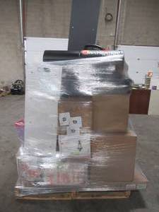 lot 131 image: MIXED PALLET (18 Pieces) OF LIGHTING, SMALL HOUSEWARES AND MORE - RETAIL VALUE $1,840.16
