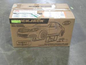 lot 233 image: Quickjack Portable Car Lifting System ModelBL-5000SLX AC 110v MOTOR ONLY - MISSING LIFTS.