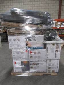 lot 160 image: MIXED PALLET (42 Pieces) SPORTING GOODS, LIGHTING, FURNITURE AND MORE - RETAIL VALUE $6,253.31