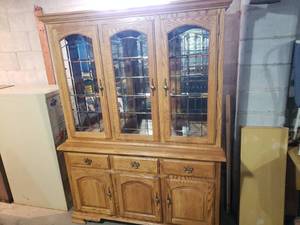 Nice Lighted Hutch